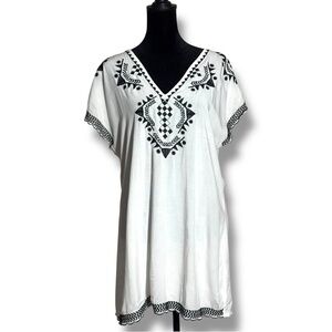 Solitaire Swim Chic Black and White Embroidered Short Sleeve Mini Dress Coverup